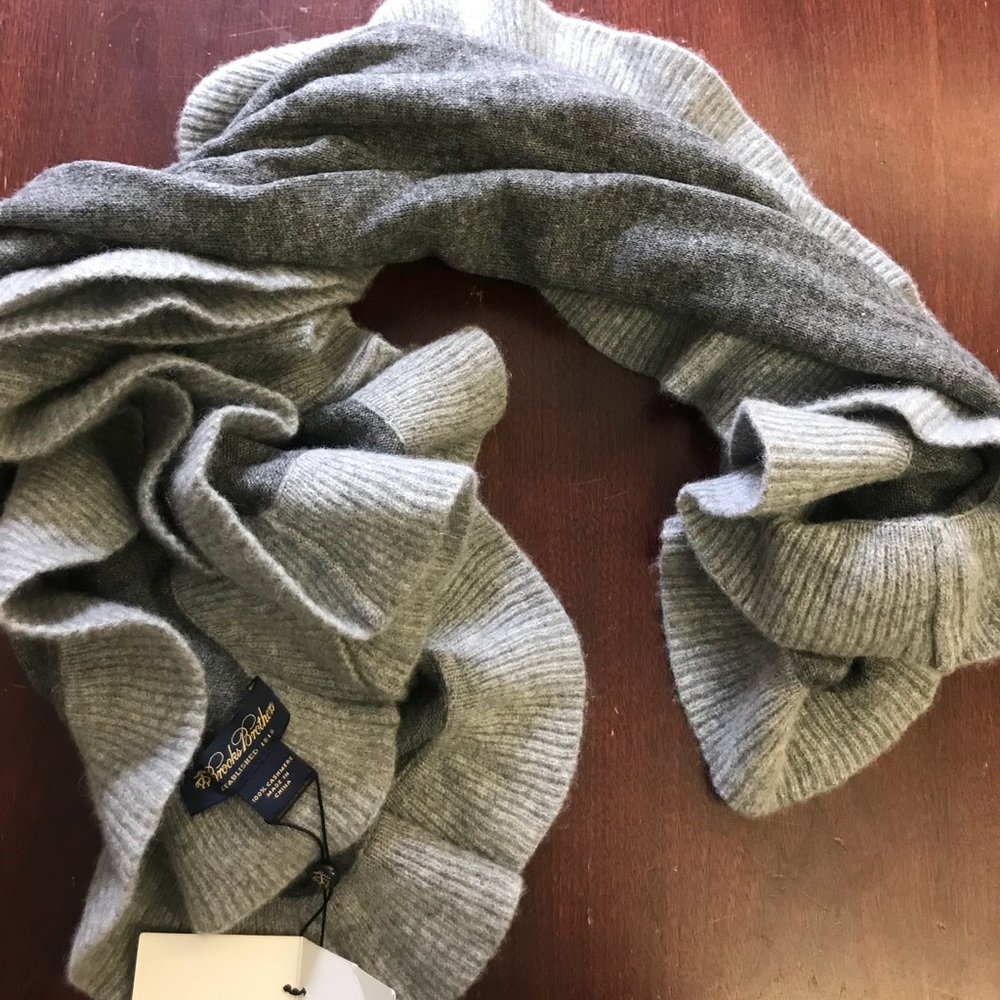 NWT Cashmere Brooks Brothers Scarf/Wrap